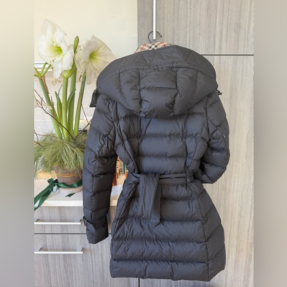 Burberry - Picture 8 of 15